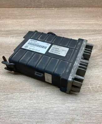 Volkswagen PASSAT B3 Engine control unit/module ECU 443907311D 0261200271