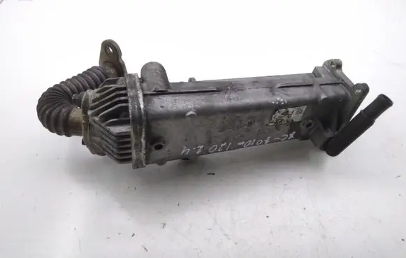 Volvo XC70 EGR valve cooler 31272709