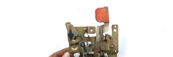 Loading door lock