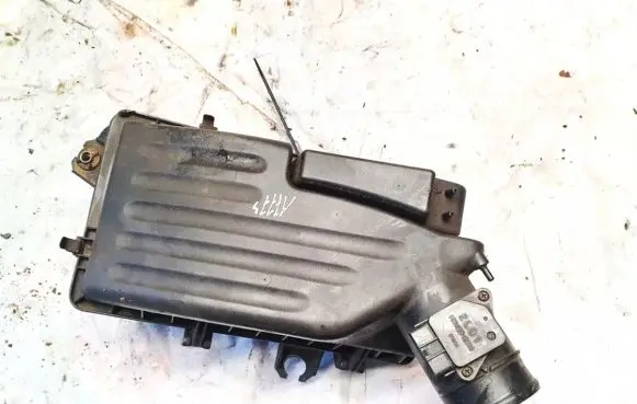Mazda 626 Air filter box