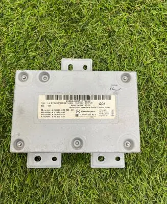 Mercedes-Benz ML W164 Other control units/modules A2049000300 A2049020900 A1718270345