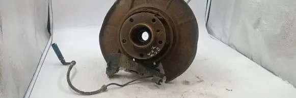 BMW X5 E53 Rear wheel hub