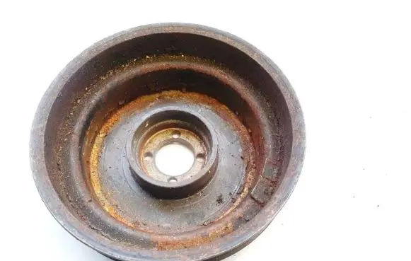 Mercedes-Benz 190 W201 Crankshaft pulley