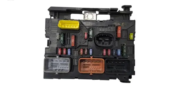 Citroen C2 Fuse module 9659741780