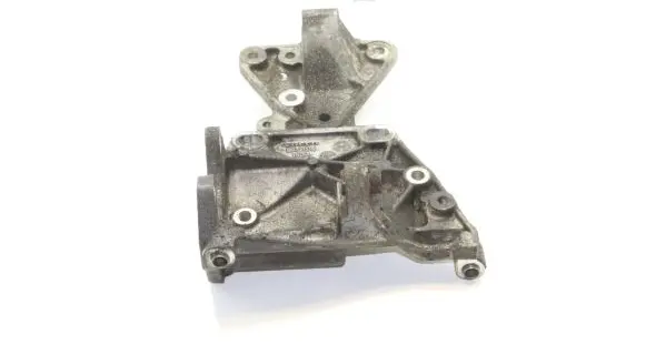 Ford Mondeo MK IV Generator/alternator bracket 30731516