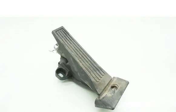 Hyundai Tucson JM Accelerator throttle pedal