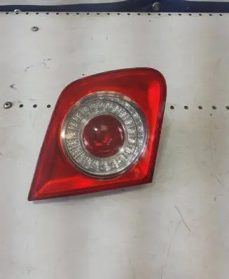 Volkswagen Jetta V Tailgate rear/tail lights 1K5945093 1506070648
