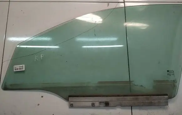 Opel Astra H Front door window glass four-door as2