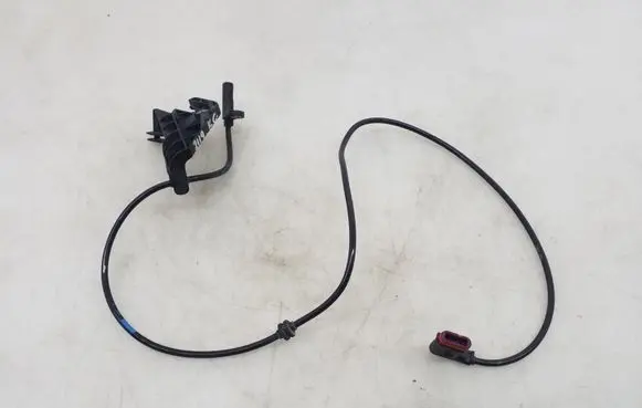 Mercedes-Benz GLK (X204) ABS rear brake sensor A2045401317