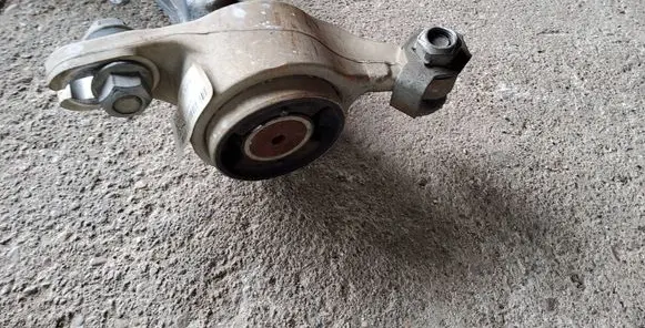 Dodge Durango Front lower control arm/wishbone 68022684AD