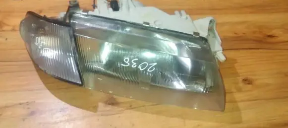 Mazda 323 Headlight/headlamp