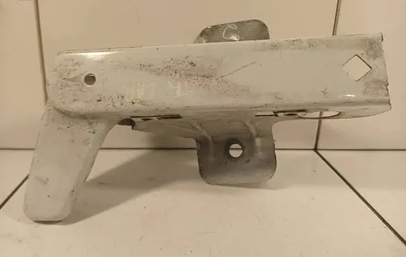 Renault Trafic II (X83) Fender mounting bracket 8200523291