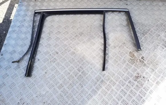 Volkswagen Tiguan Other rear door trim element 