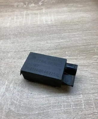 BMW 5 E39 AUC sensor 8391470 110187