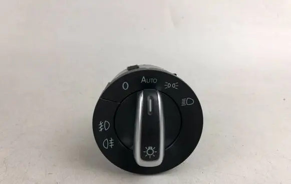 Volkswagen PASSAT B6 Light switch 3C8941431A