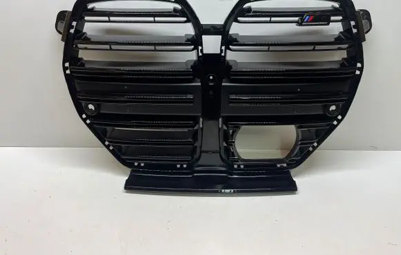 BMW M4 G82 G83 Front bumper upper radiator grill 8081142