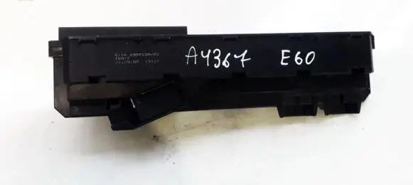 BMW 5 E60 E61 Fuse box set 695733002 6957330-02