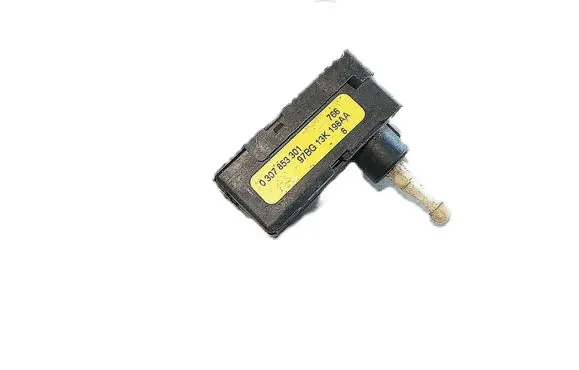Ford Mondeo MK II Headlight level adjustment motor 97BG13K198AA