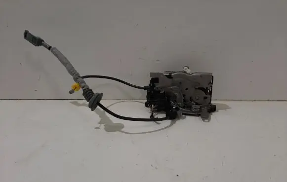Volvo XC60 Front door lock 31349894