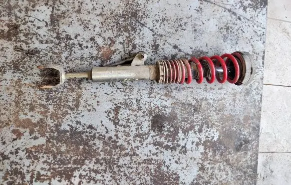 BMW 5 F10 F11 Front shock absorber with coil spring