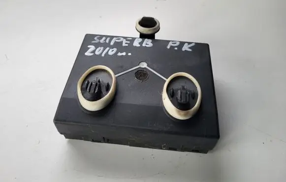 Skoda Superb B6 (3T) Door control unit/module
