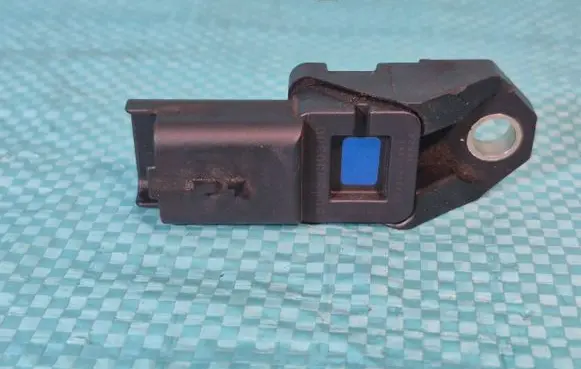 Land Rover Evoque I Air pressure sensor 9649396580