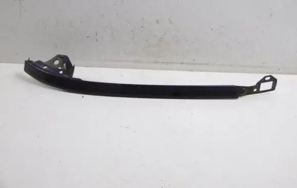 Toyota Avensis T220 Under headlight/headlamp trim 