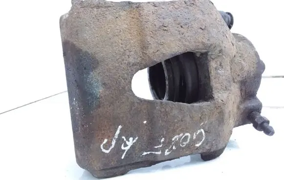 Volkswagen Golf IV Front brake caliper