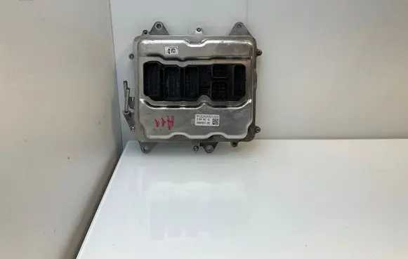 BMW 7 F01 F02 F03 F04 Engine control unit/module 8604942 0261S08950 030055677