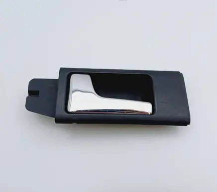 Audi A6 S6 C4 4A Front door interior handle 4A0837019B