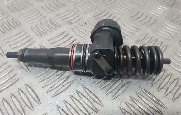 Fuel injector