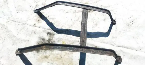 Honda Civic Fuel tank mounting bracket 