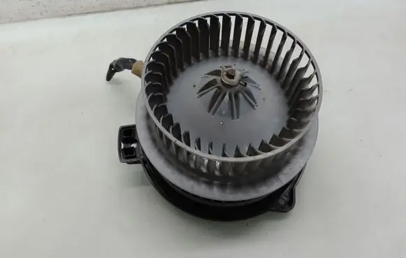 Toyota Prius (NHW20) Heater fan/blower 1940001390