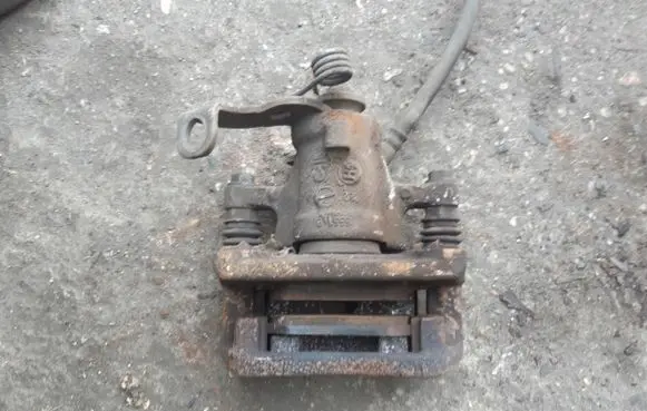 KIA Ceed Rear brake caliper