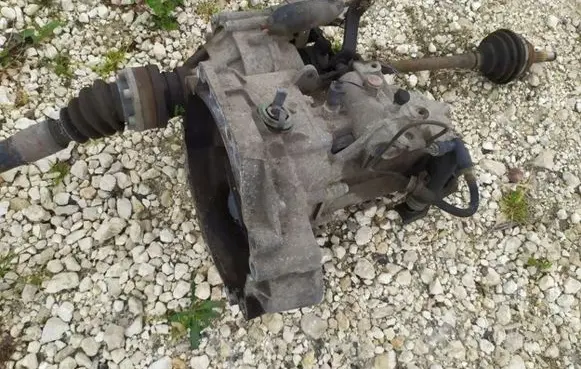 Volkswagen Golf IV Manual 7 speed gearbox 