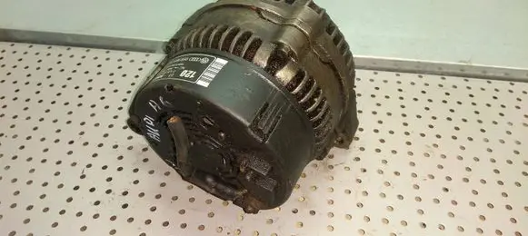 Audi A6 S6 C5 4B Generator/alternator 0123515024 059903015 867