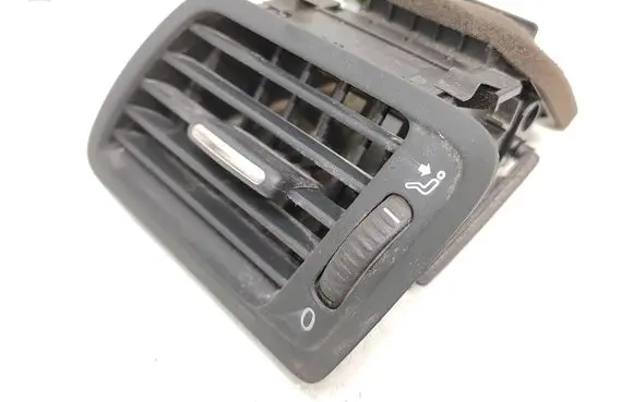 Volkswagen PASSAT B6 Dashboard side air vent grill/cover trim 3C1819701e 05703001