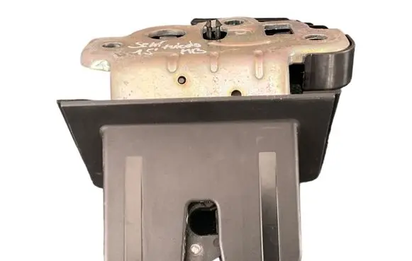 Seat Toledo IV (NH) Tailgate/trunk/boot lock/catch/latch 5E0827505