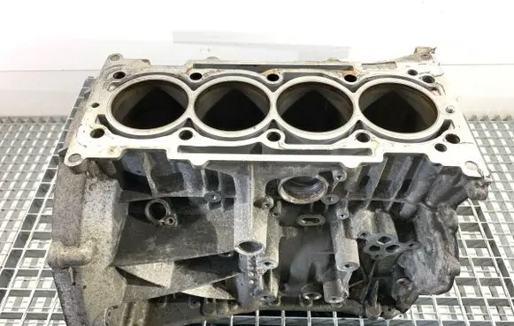 Mercedes-Benz CLA C117 X117 W117 Engine block R2700106100