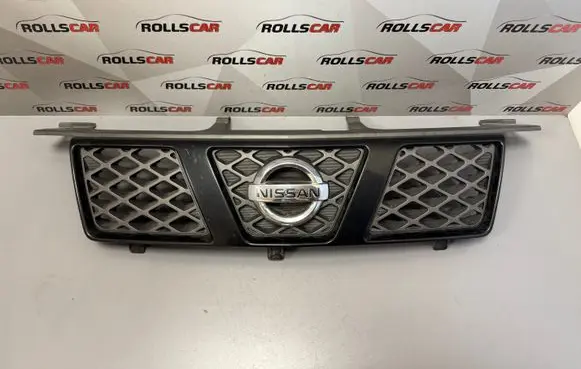Nissan X-Trail T30 Front bumper upper radiator grill 62310