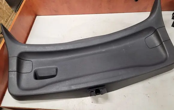 Trunk/boot sill cover protection