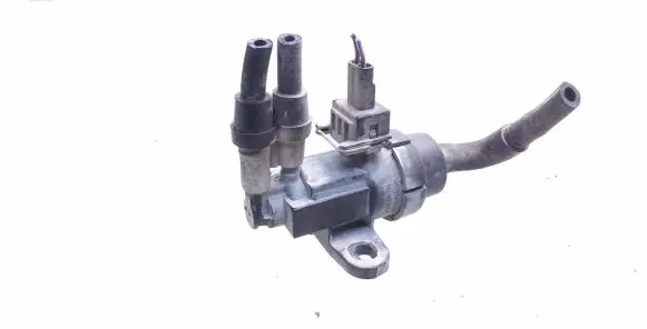 Ford Fiesta Vacuum valve 95BB9E882AC