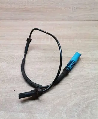 BMW 5 E60 E61 ABS brake wheel speed sensor 6908705