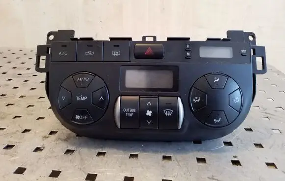 Toyota RAV 4 (XA20) Climate control unit 8401042030