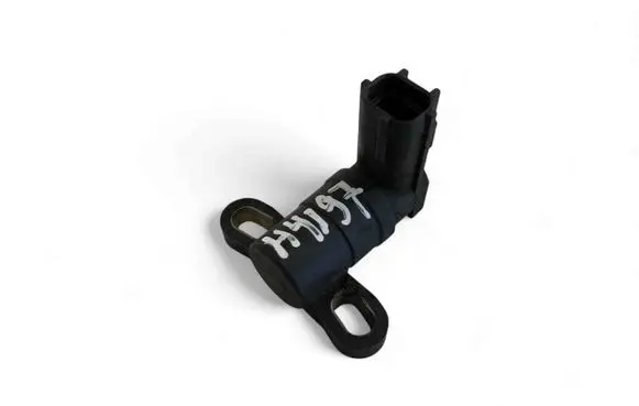 Ford Mondeo Mk III Camshaft position sensor 1S7T6C315AD