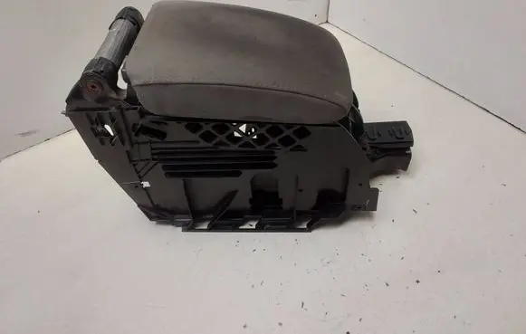Volkswagen Golf V Armrest 1K5864251B