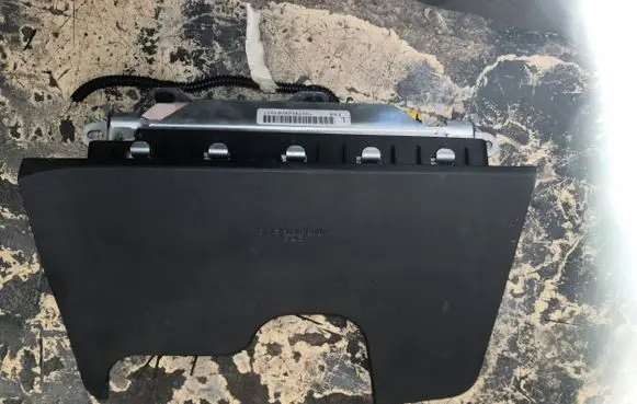 Toyota Yaris Seat belt trim 