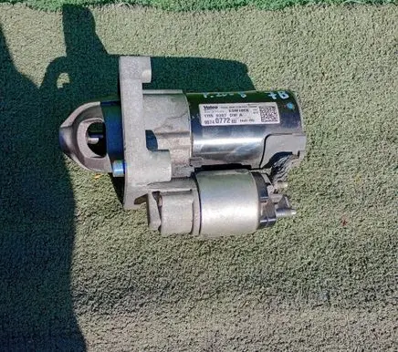 Peugeot 2008 II Starter motor 9674077280 17150397 ESM18E8