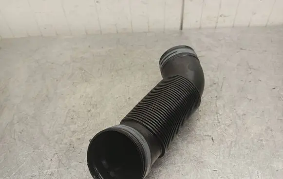 Seat Ibiza IV (6J,6P) Air intake hose/pipe 6R0129684C