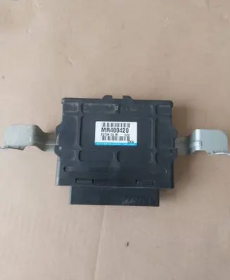 Mitsubishi Pajero ABS control unit/module MR400420 X2T34172M